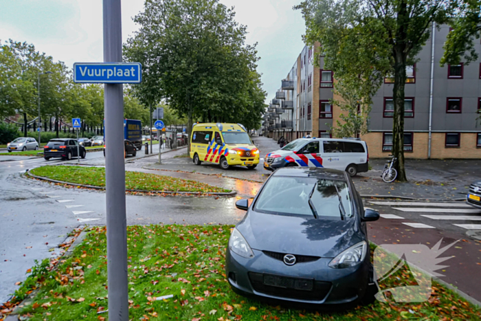 Fietser loopt forse hoofdwond op na aanrijding