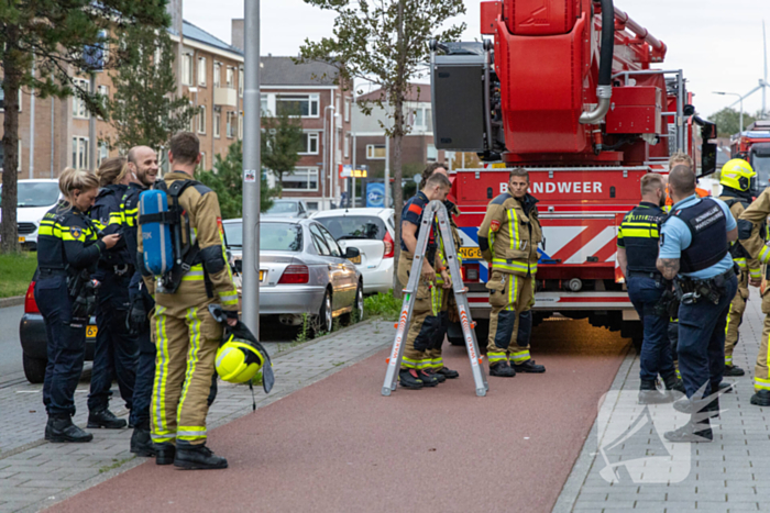 Brandweer blust brand in appartement