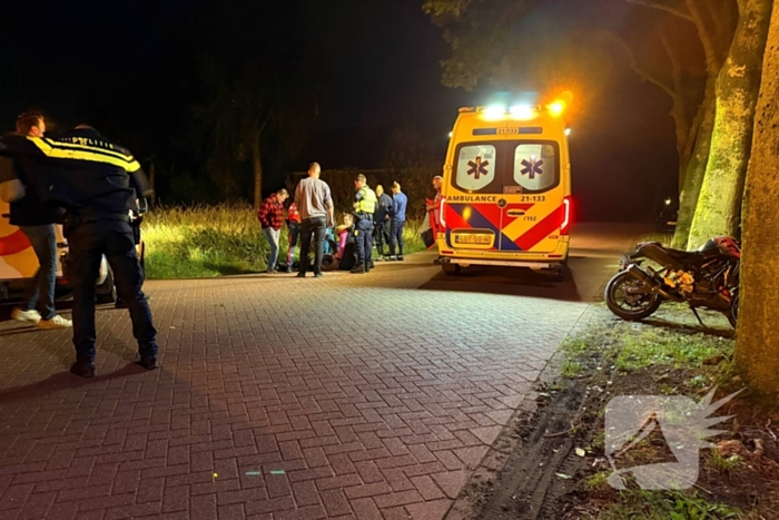 Motorrijder gewond bij botsing met auto