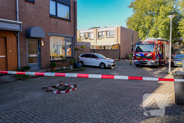 Brandweer ingezet na gat in wegdek