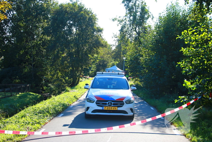 Politie doet onderzoek naar te water geraakt persoon