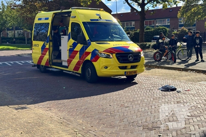 Fietser rijdt tegen openslaand portier