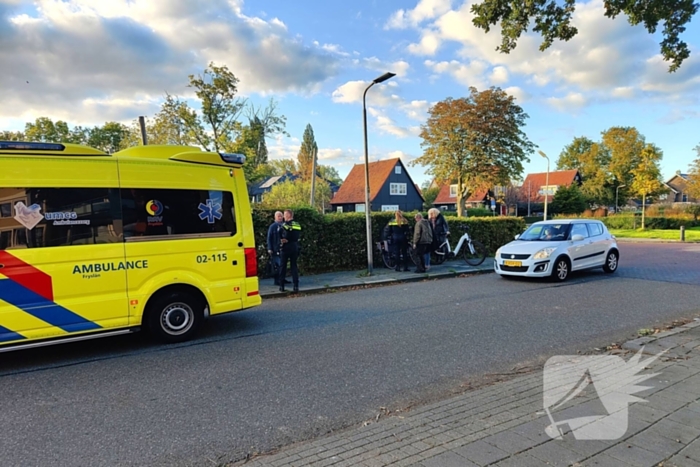 Fietsster gewon bij botsing met auto