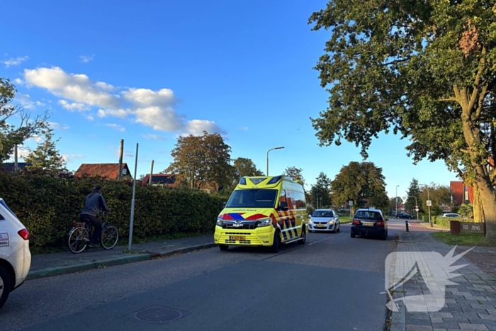 Fietsster gewon bij botsing met auto