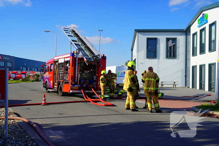 Brand bij meubelmaker snel onder controle