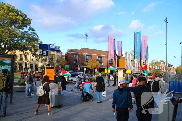 Pro Palestina demonstratie bij station