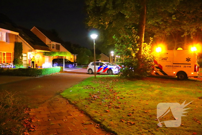 Persoon raakt gewond bij steekpartij in woning