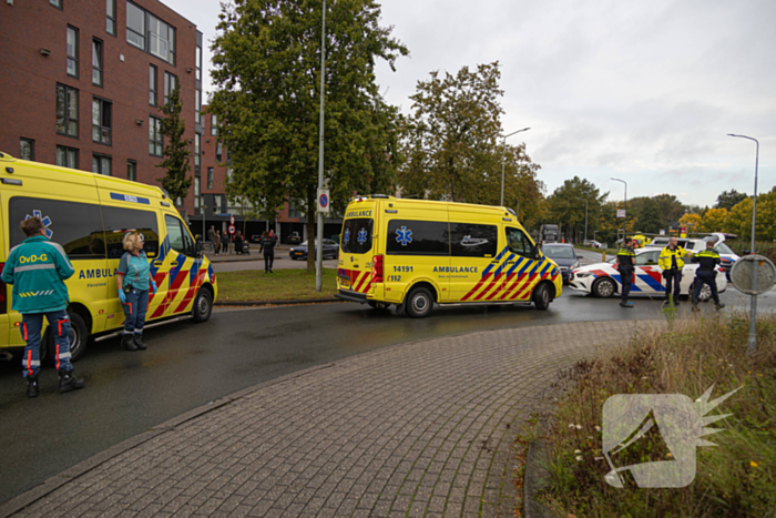 Fietser zwaargewond bij aanrijding