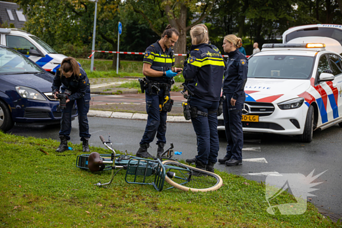 Fietser zwaargewond bij aanrijding