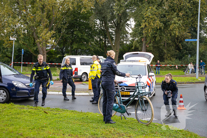 Fietser zwaargewond bij aanrijding