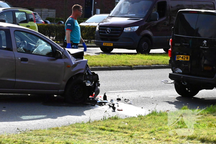 Grote opstopping door ongeval met drie voertuigen