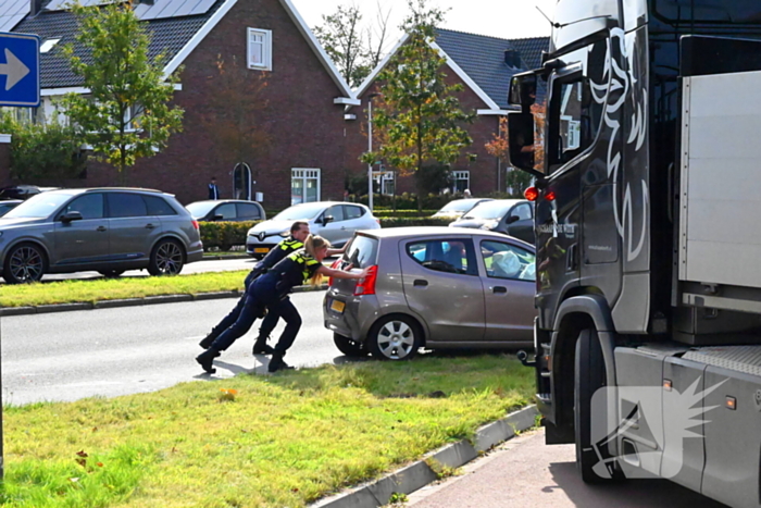 Grote opstopping door ongeval met drie voertuigen