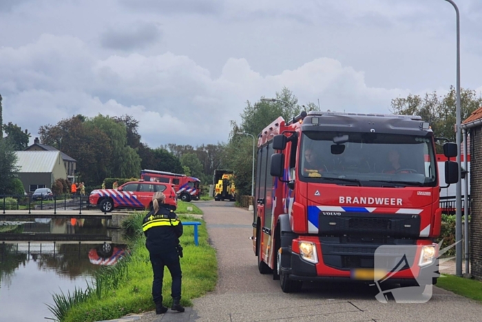 Vrachtwagen rijdt dieseltank lek