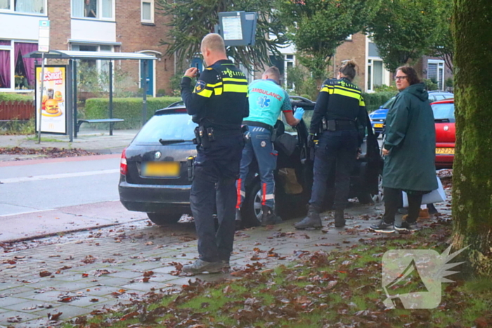 Scooterrijder gewond door gladde bladeren op de weg