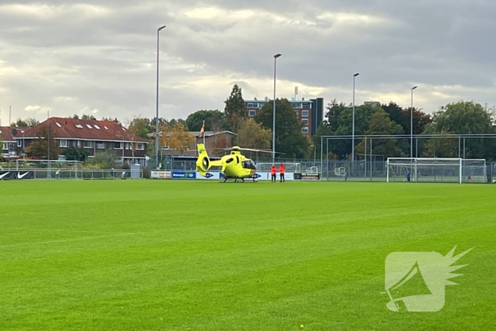 Persoon gewond bij steekincident, politie houdt verdachte aan