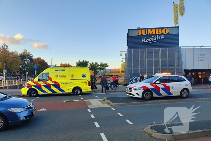 Scooterrijder gewond bij aanrijding met fietser