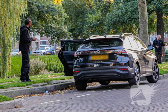 Fietsbezorger in botsing met automobilist