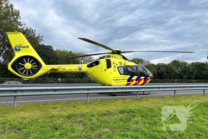 Traumahelikopter landt op provinciale weg wegens ongeval