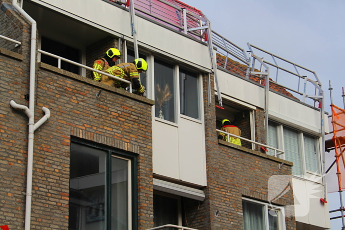 Steigerdeel losgeraakt door harde wind