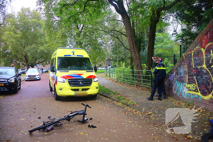 Fatbiker en wielrenner komen met elkaar in botsing