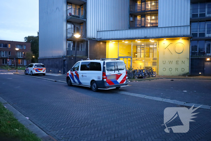 Politie doet onderzoek naar overval op een woning