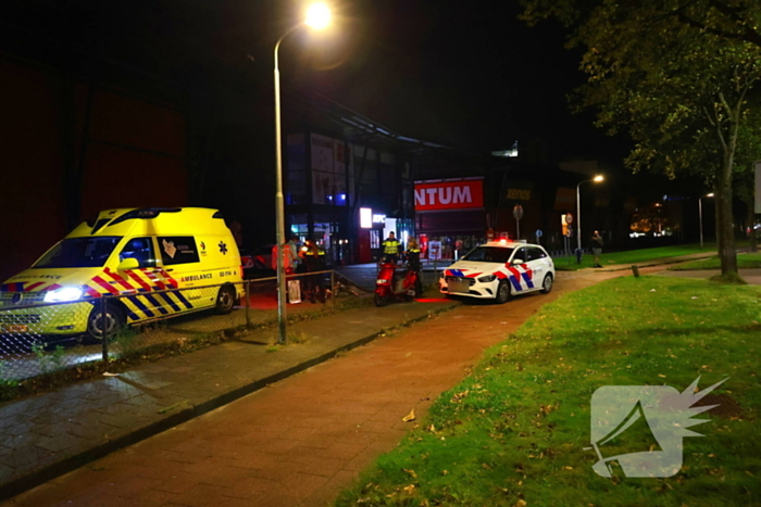 Bestuurder scooter verliest controle na politieachtervolging