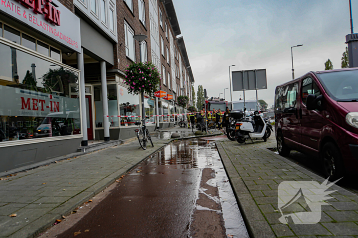 Hoofdleiding springt: tientallen huishoudens zonder water