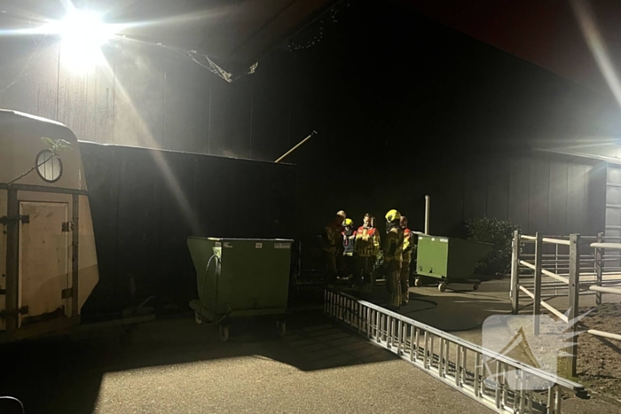 Politie ontdekt brandende container met mest