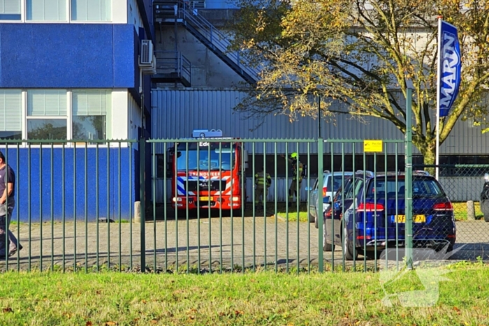 Brandweer ingezet voor brandmelding in bedrijfspand