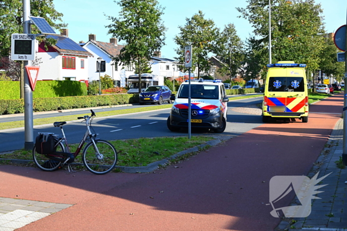 Fietser gewond bij aanrijding met bestelbus