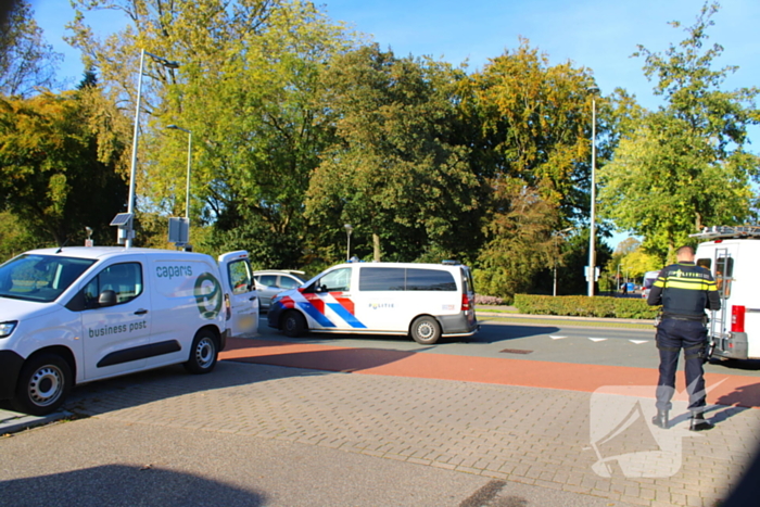 Fietser gewond bij aanrijding met bestelbus