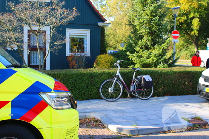 Fietser gewond bij aanrijding met bestelbus