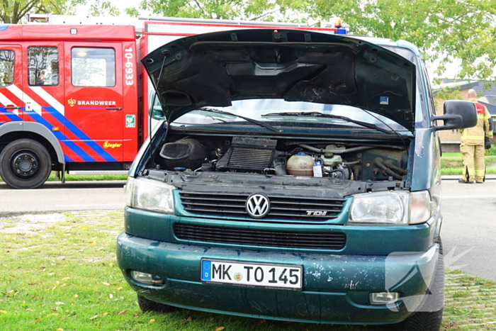 Brand in bestelbus tijden het rijden