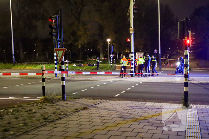 Twee scooterrijders zwaargewond bij aanrijding