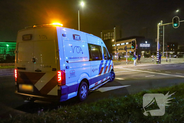 Twee scooterrijders zwaargewond bij aanrijding