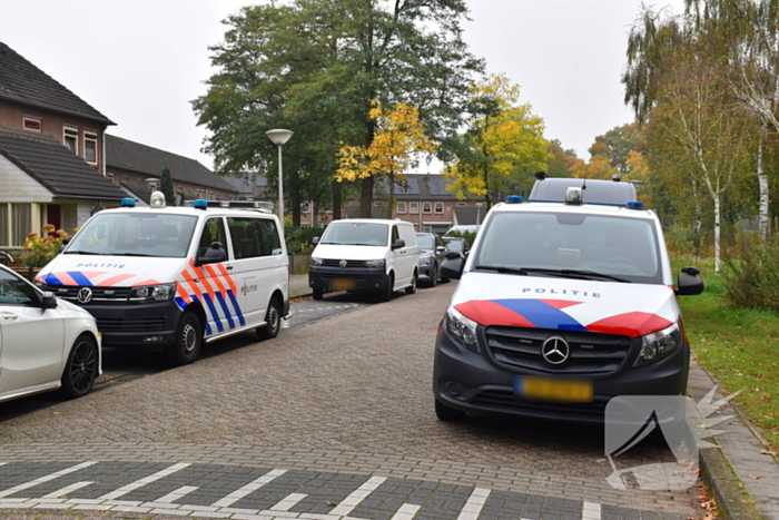 Politie doet onderzoek naar de toedracht van explosie in woning