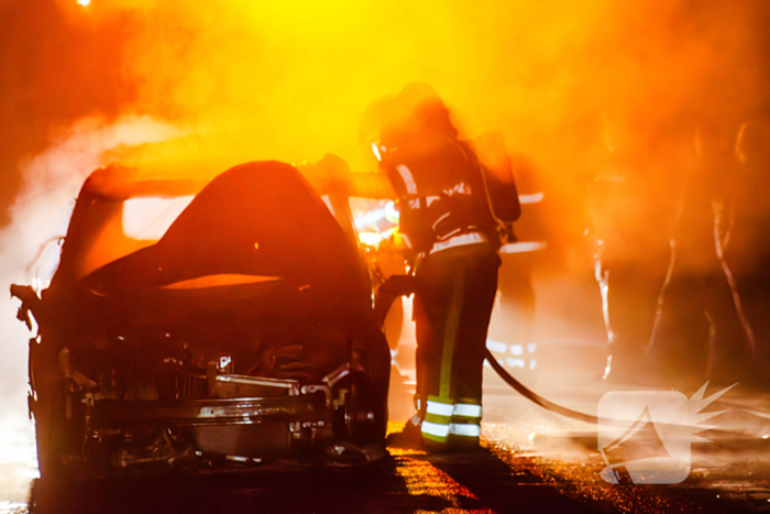 Auto verwoest door brand