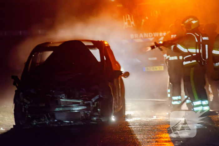 Auto verwoest door brand