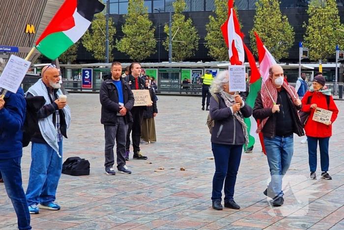 Grote opkomst bij demonstratie Centraal Station