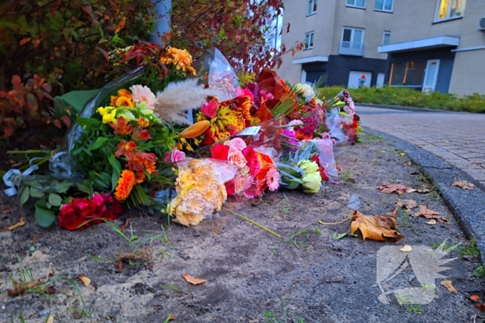 Bloemen neergelegd voor overleden man(18)