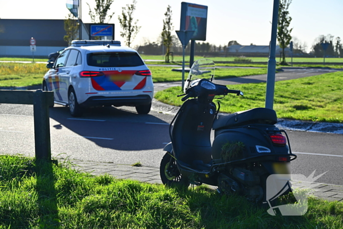 Scooterrijder gewond bij botsing met auto