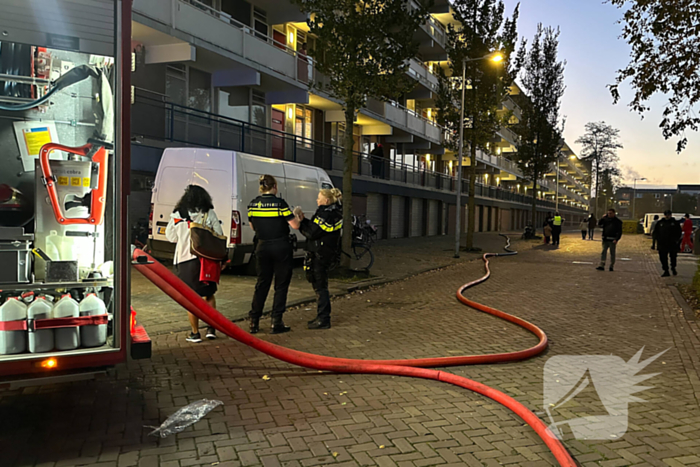 Balkonbrand slaat over naar buren