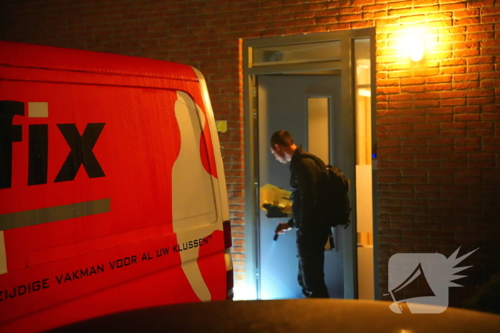 Schade aan voordeur na explosie