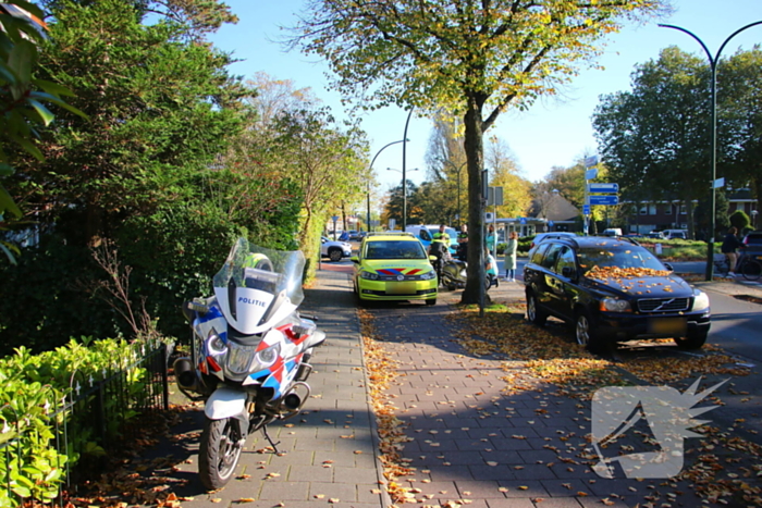 Scooterrijder gewond bij aanrijding met auto