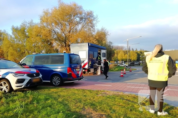 Grote verkeerscontrole door Koninklijke Marechaussee