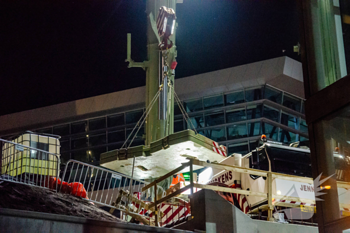 Nieuwe loopbrug van 63 000 kilo geïnstalleerd