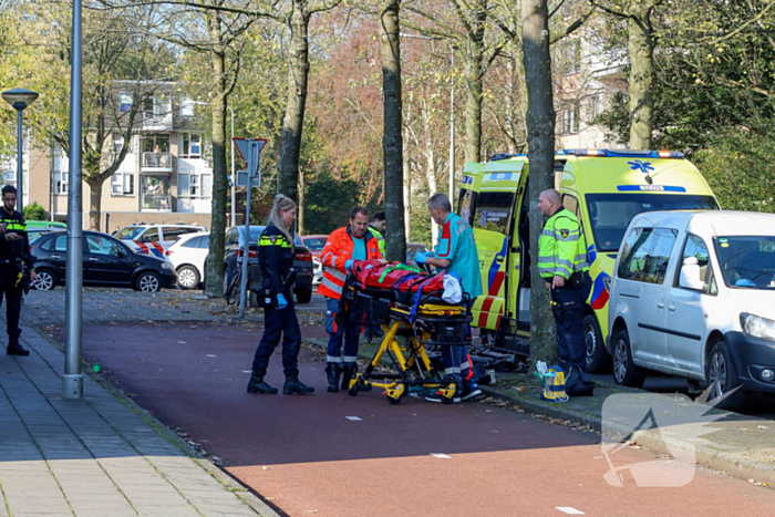 Automobilist en persoon op fatbike met elkaar in botsing