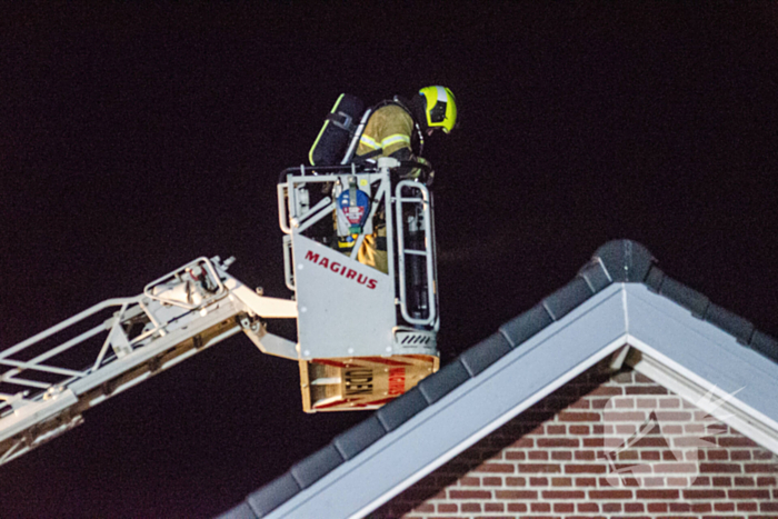 Brand in schoorsteen snel onder controle