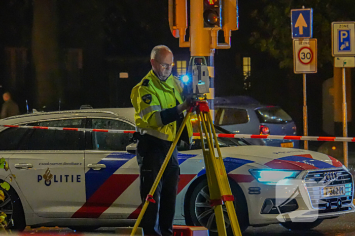 Zwaargewonden bij ernstige aanrijding tussen bestelbus en scooter