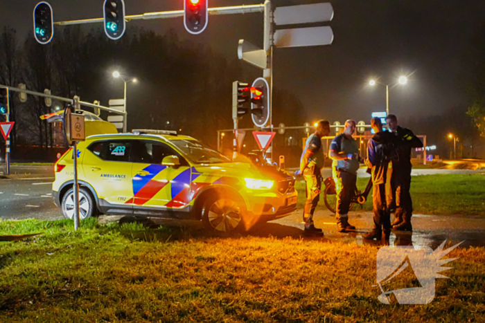 Fietser gewond aan gezicht na aanrijding